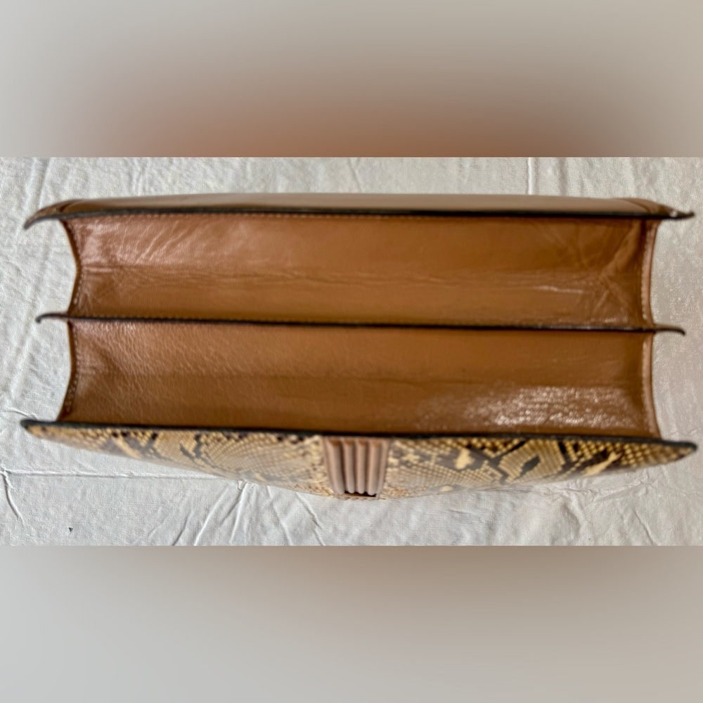 Vintage Yves Saint Laurent (YSL) clutch/ crossbody bag - Picture 12 of 16